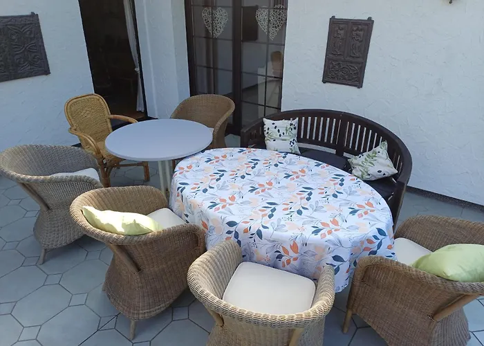 펜션 Zusammenzeit In - Inklusive Garage, Grosser Terrasse Und 3 Schlafzimmer - Ideal Fuer Familien Und Freunde - Hunde Freundlich
